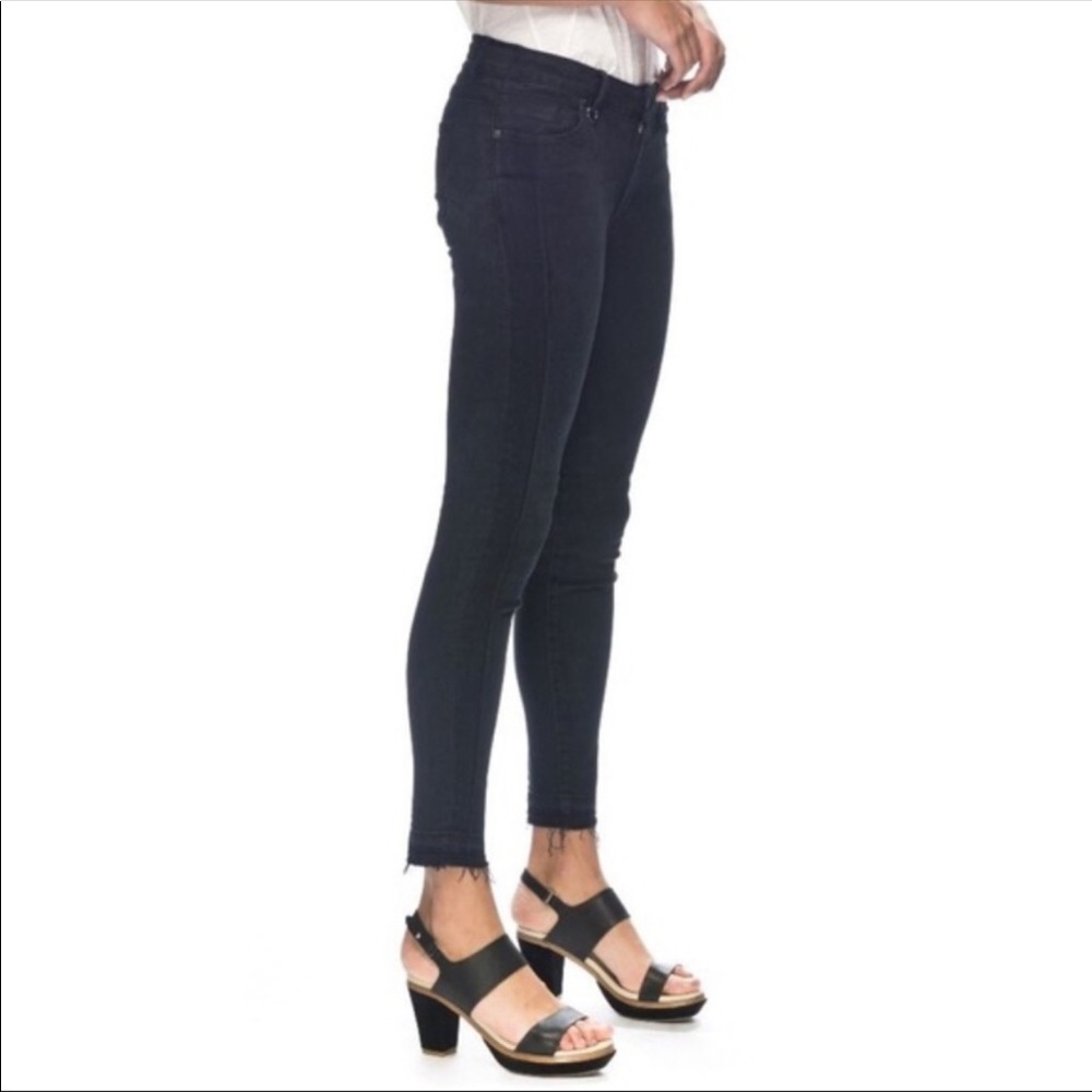 Neuw Razor Low Skinny Jeans Dark Wash Denim Size 28